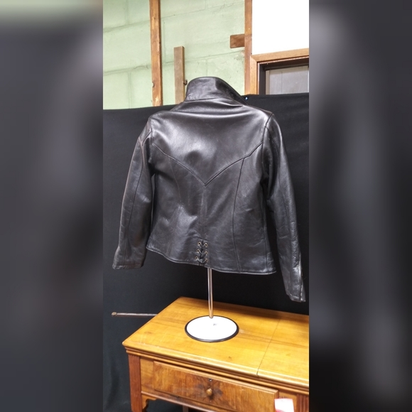 Unisex Black Leather Jacket - Picture 2 of 3